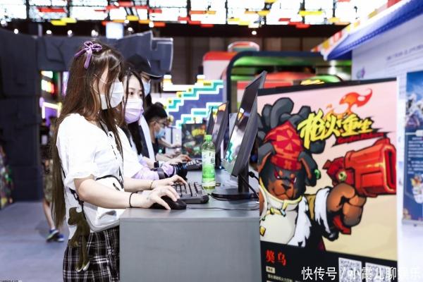 《木筏求生》鲨鱼头制作与装备攻略(图1)